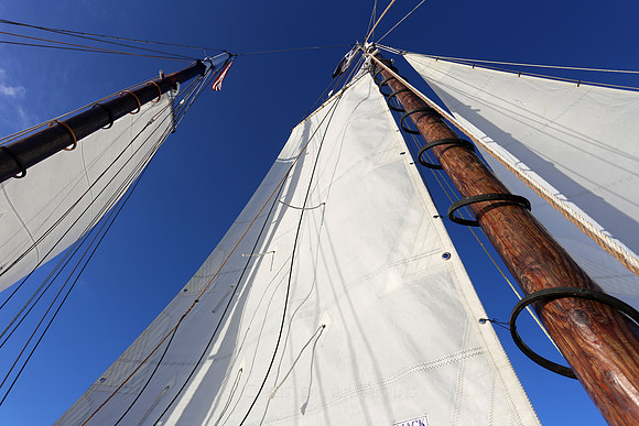 Sailing Indian River Lagoon on the "Lily"